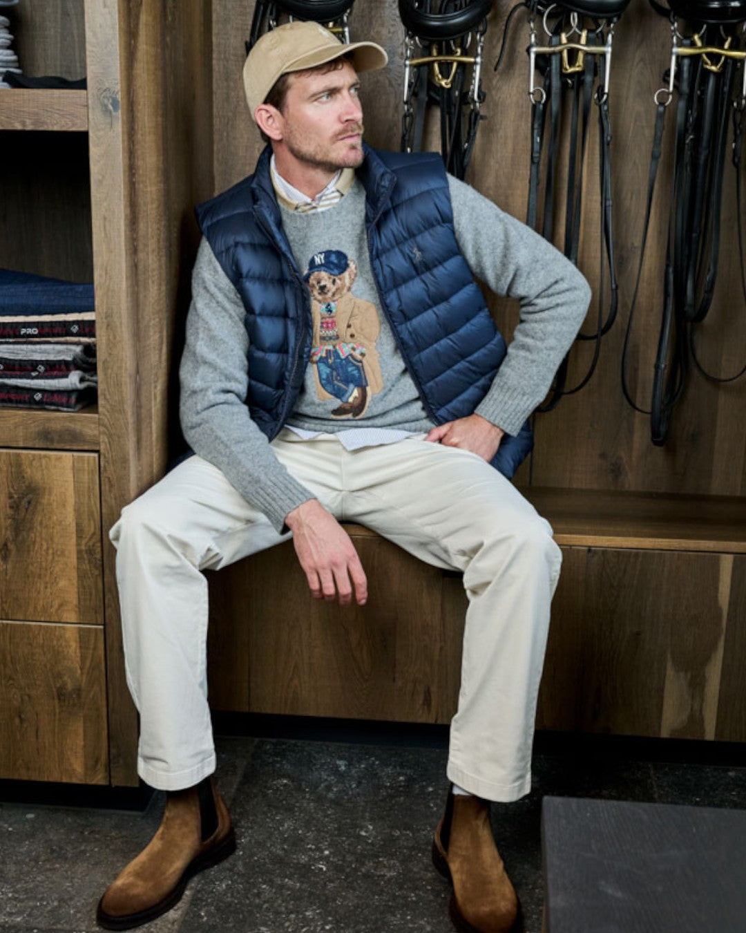 Ralph Lauren Polo Bear trui met navy Colden bodywarmer in The Hidden Estate