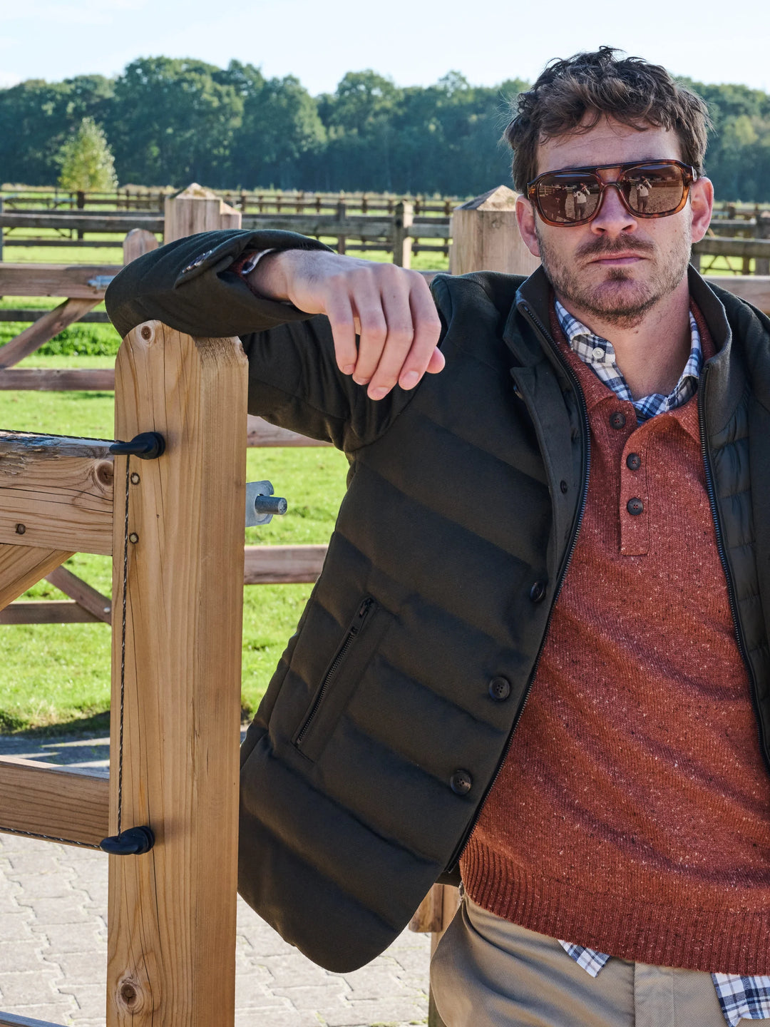 Look 18 — Layered with Class — The Hidden Estate bij Checkpoint Mol