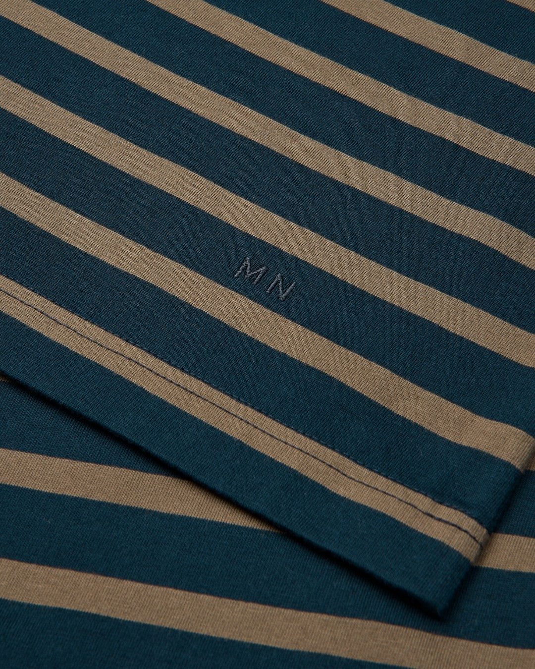 Mads Nørgaard Cotton Jersey Stripe Frode Tee Navy Brown – achteraanzicht