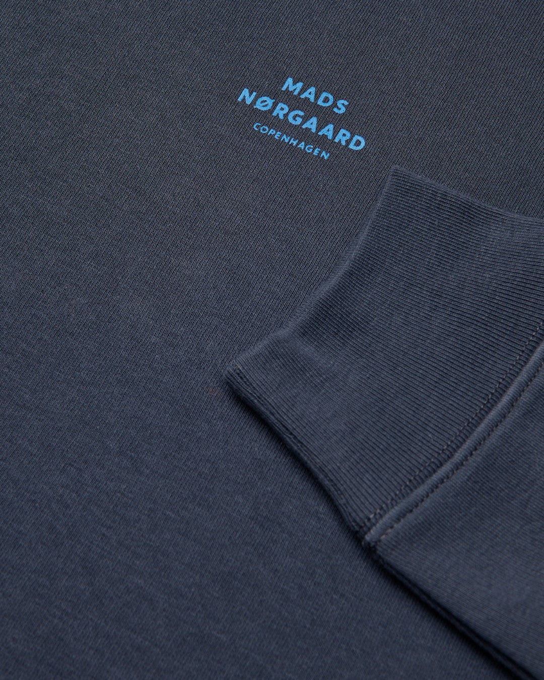 Mads Nørgaard Standard Crew Logo Sweat Blue – achteraanzicht