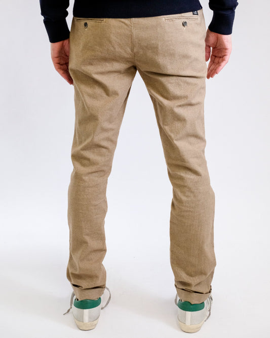 Mason's Camel Beige Torino Regular Fit Trousers, gedragen achteraanzicht