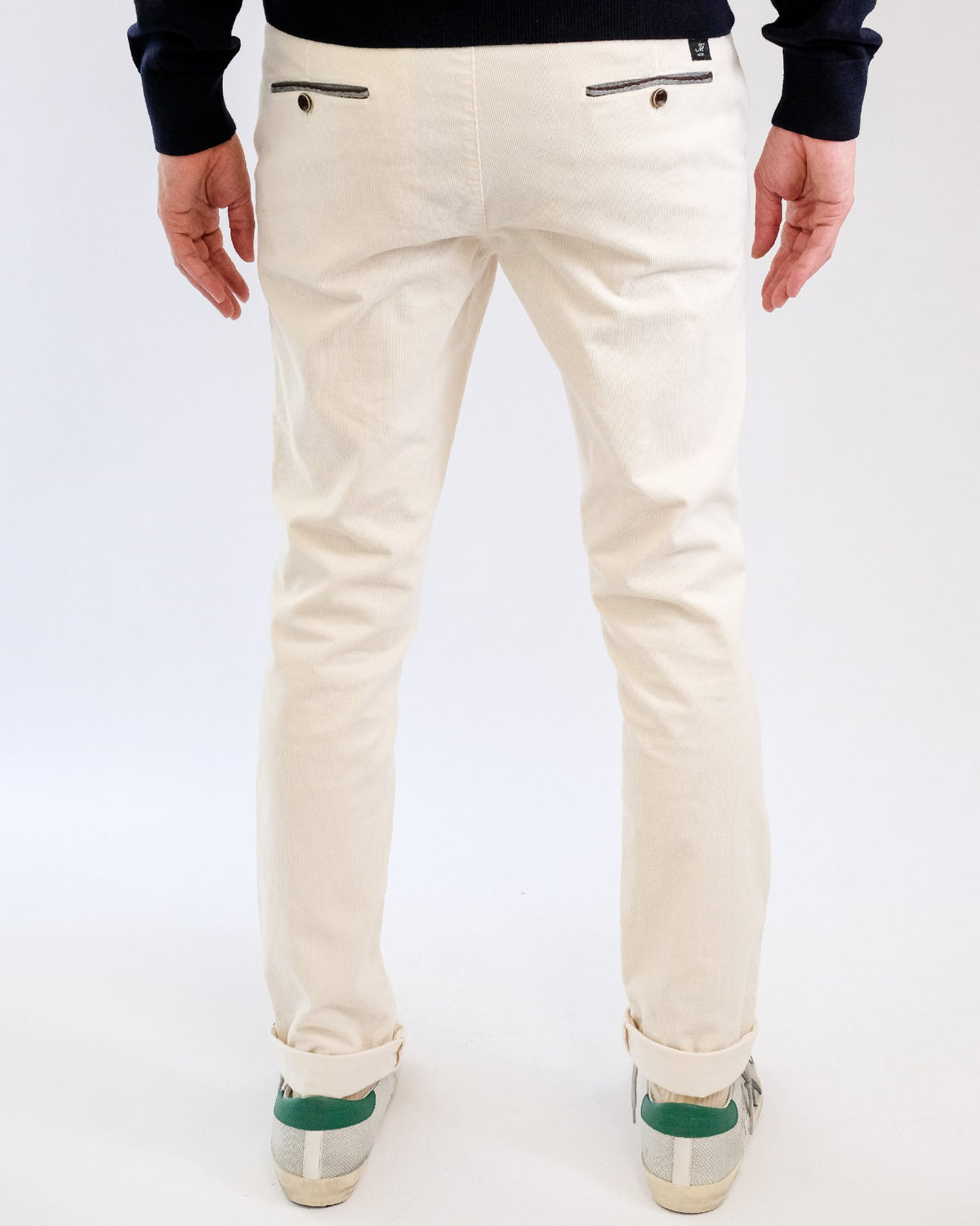 Mason's Ecru Torino Oxford Washed Corduroy Regular Fit Trousers, gedragen achteraanzicht