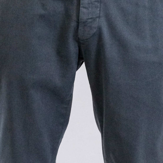 Mason's Grey Torino Regular Fit Trousers, gedragen detail voorkant