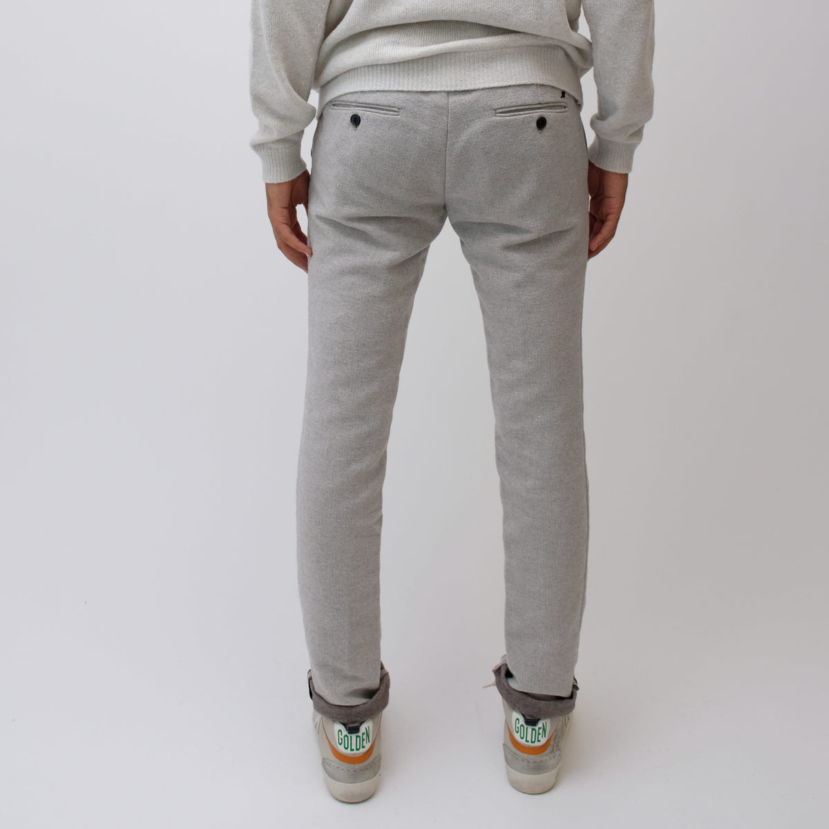 Mason's Milano Jogpants Wool Look broek Light Grey, gedragen achteraanzicht