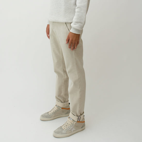Mason's Torino Checkered broek Light Beige, gedragen driekwart zijaanzicht