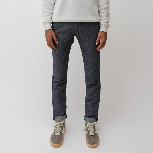 Mason's Torino Herringbone Wool Look broek Navy, gedragen vooraanzicht