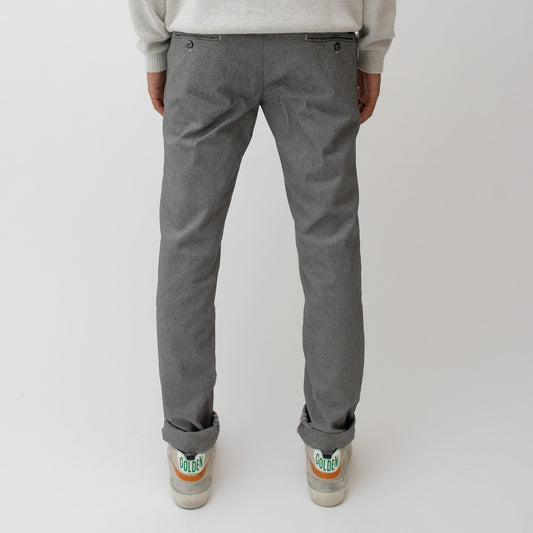 Mason's Torino New Pinpoint broek Light Grey, gedragen achteraanzicht