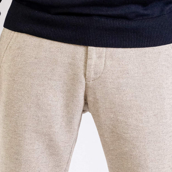 Mason's Torino Wool Blend Herringbone Trousers Ecru Beige, gedragen detail visgraat