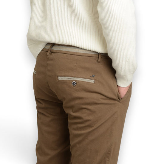 Mason's Torino Elegance Camel - detail van riga-afwerking