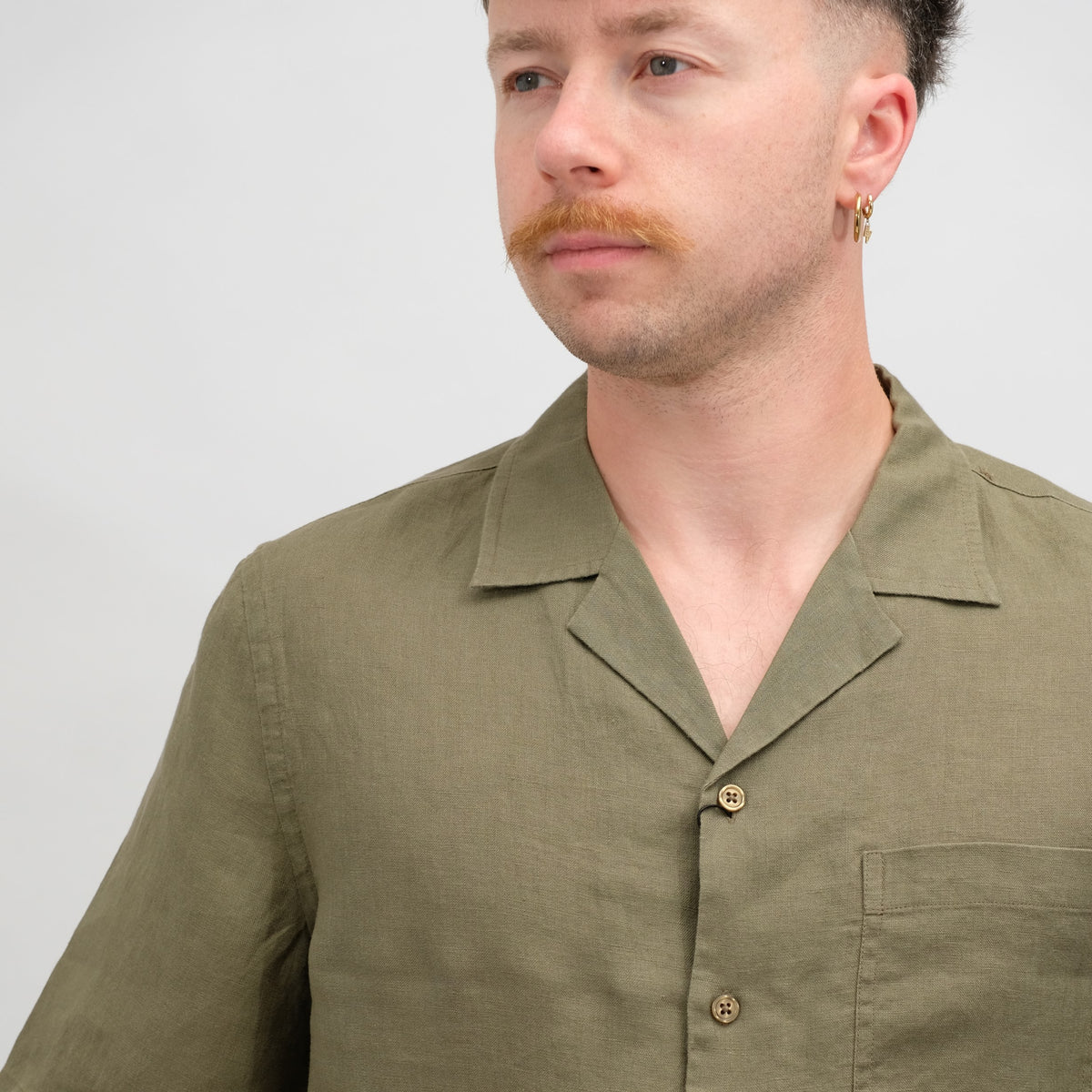 Mos Mosh Foss Olive Theo Linen Cuban Shirt – productbeeld 2