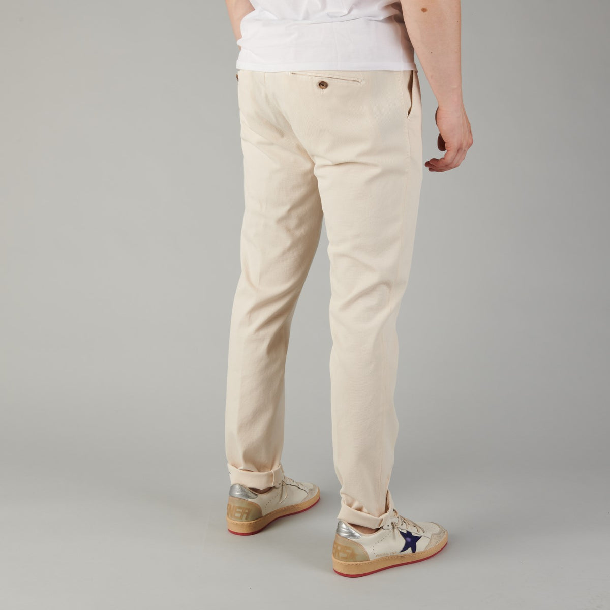 Myths Structured Pleated Cotton Trousers Ecru – productbeeld 2