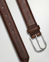 NN.07 bruine riem, detail gesp en leer
