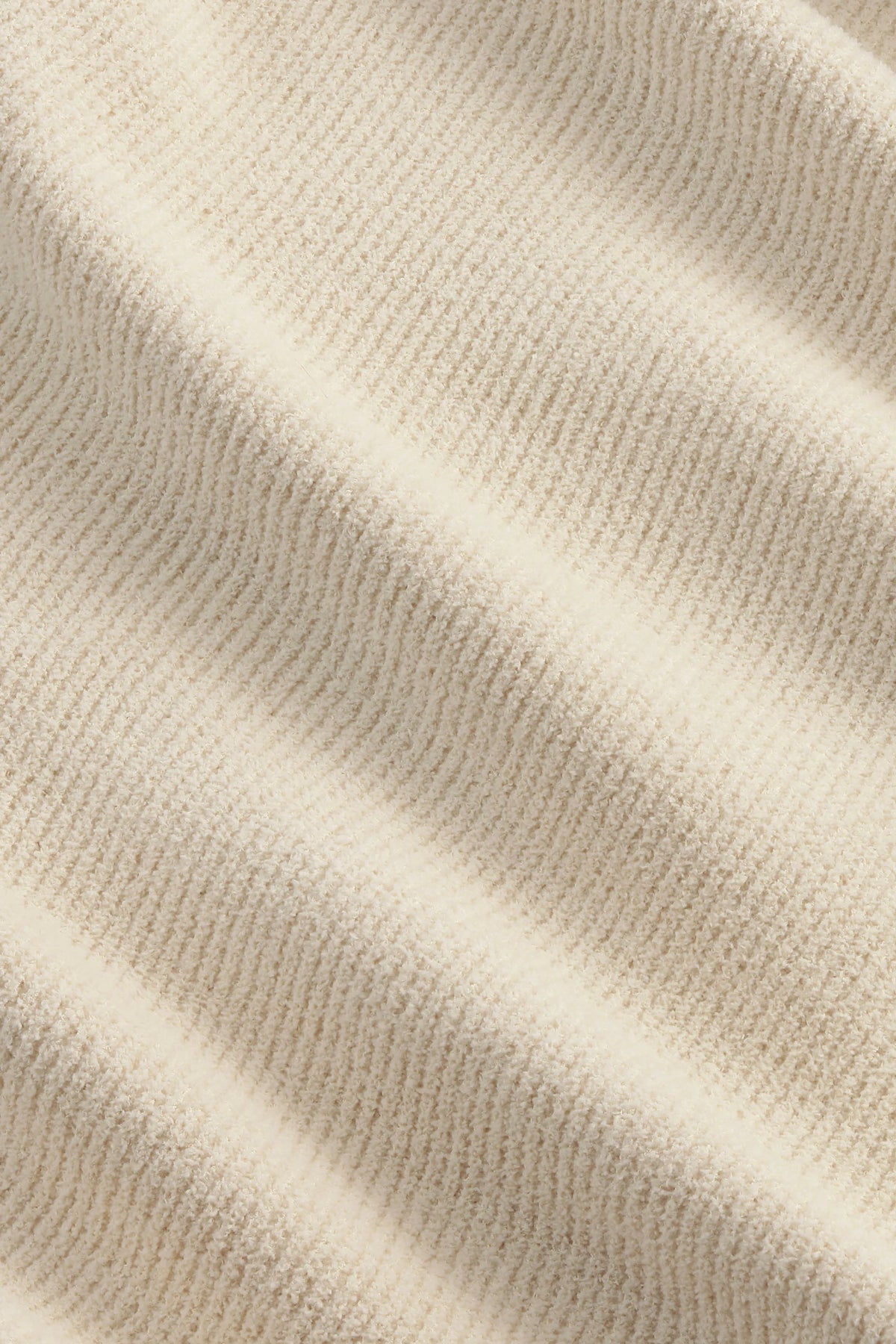 NN.07 Danny ivoorkleurige trui, detail breisel