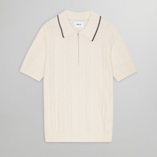 NN.07 Ivory Gustav Half Yarn Cable Polo – vooraanzicht