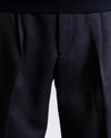 NN.07 Justin donkerblauwe broek, detail voorplooien