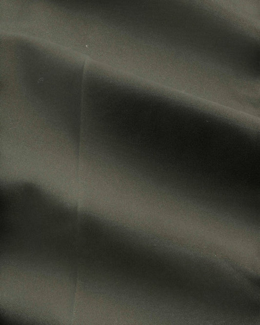 NN.07 Paw broek in Dark Army, detail stofstructuur