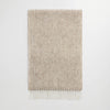 NN.07 Scarf Two ecru sjaal met dessin, gevouwen productfoto