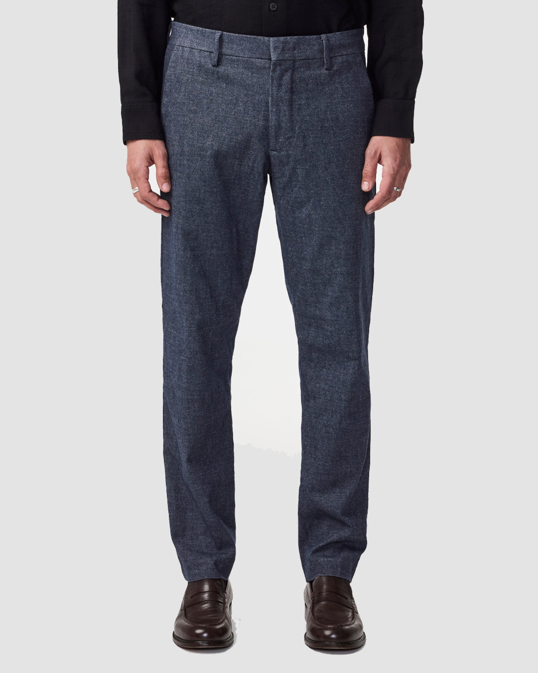 NN.07 Theo blauw gemeleerde broek, gedragen vooraanzicht