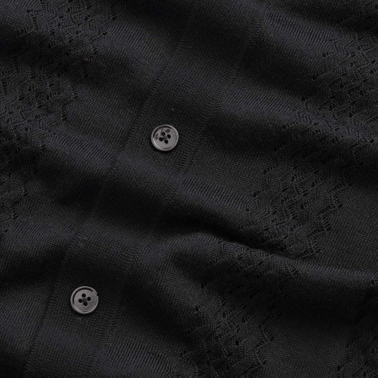 NN.07 Thor donkerblauw gebreid vest, detail breisel en knopen