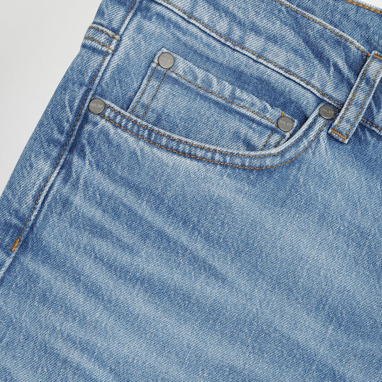 NN.07 Tony lichtblauwe jeans, detail voorzak