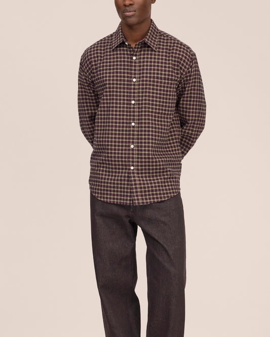 NN.07 Deon Bordeaux Check flannel hemd gedragen