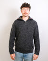 Paul Smith grijze half-zip trui met gestreepte binnenkraag, gedragen vooraanzicht