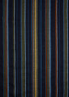Detail van de fijne meerkleurige strepen op de donkerblauwe Paul Smith sjaal
