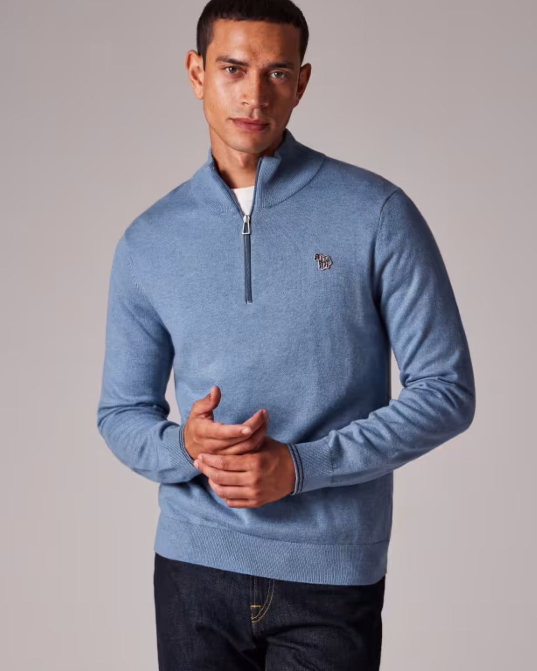 Paul Smith Zebra half-zip trui in grijsblauw, gedragen vooraanzicht