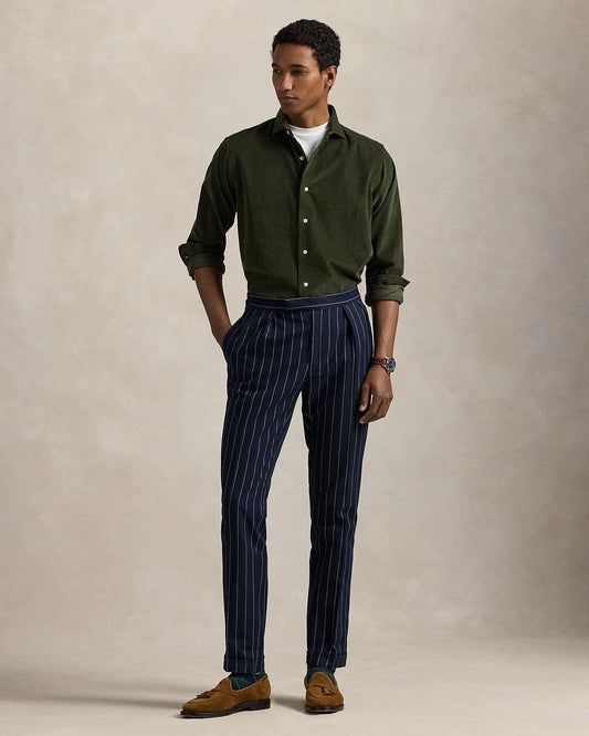 Ralph Lauren olijfgroen corduroy hemd, gedragen volledig vooraanzicht