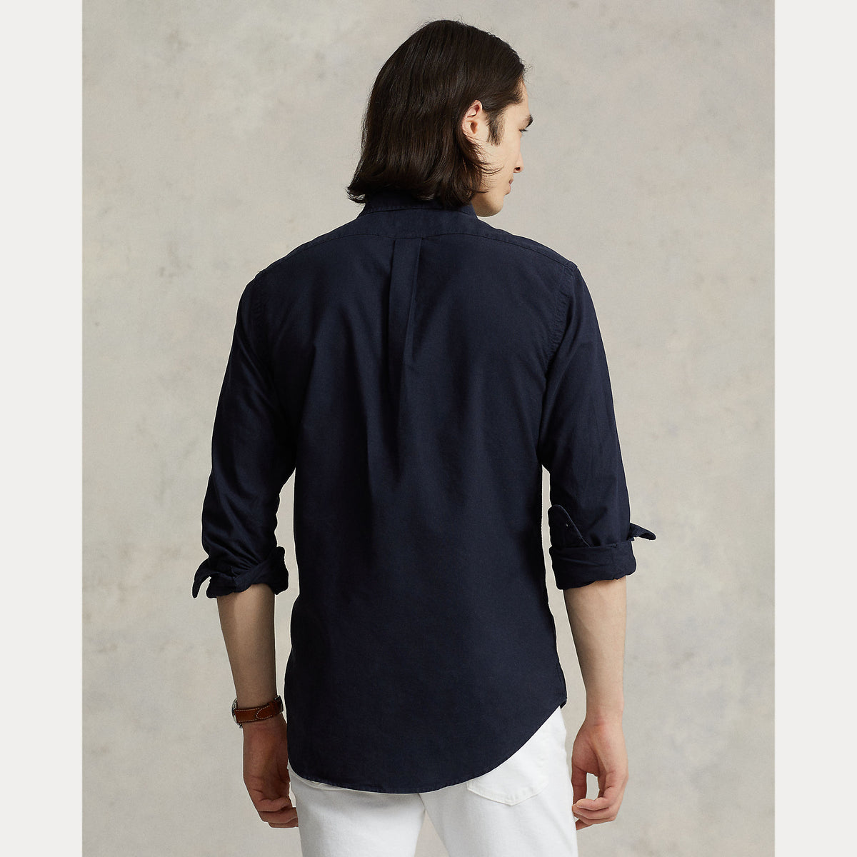 Ralph Lauren navy Oxford-hemd met rood logo, gedragen achteraanzicht