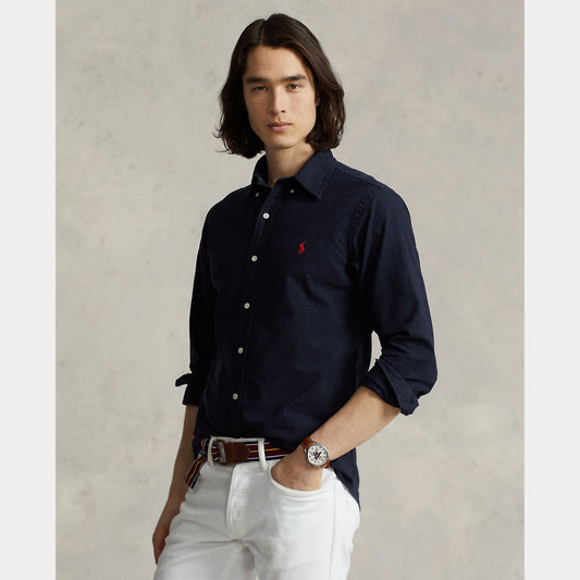 Ralph Lauren navy Oxford-hemd met rood logo, gedragen vooraanzicht