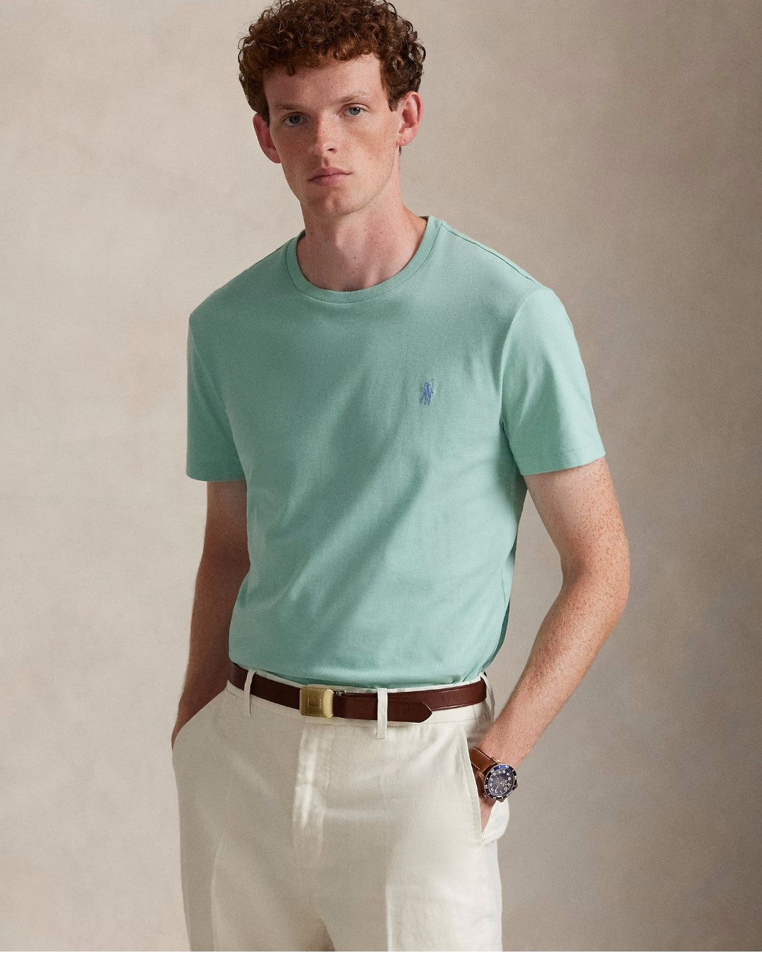 Ralph Lauren mintgroen T-shirt met blauw borstlogo, gedragen vooraanzicht