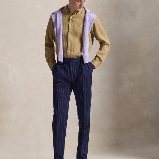 Ralph Lauren beigebruin hemd met licht borstlogo, gedragen volledig vooraanzicht