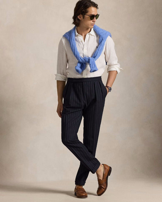 Ralph Lauren wit hemd met donker borstlogo, gedragen volledig vooraanzicht