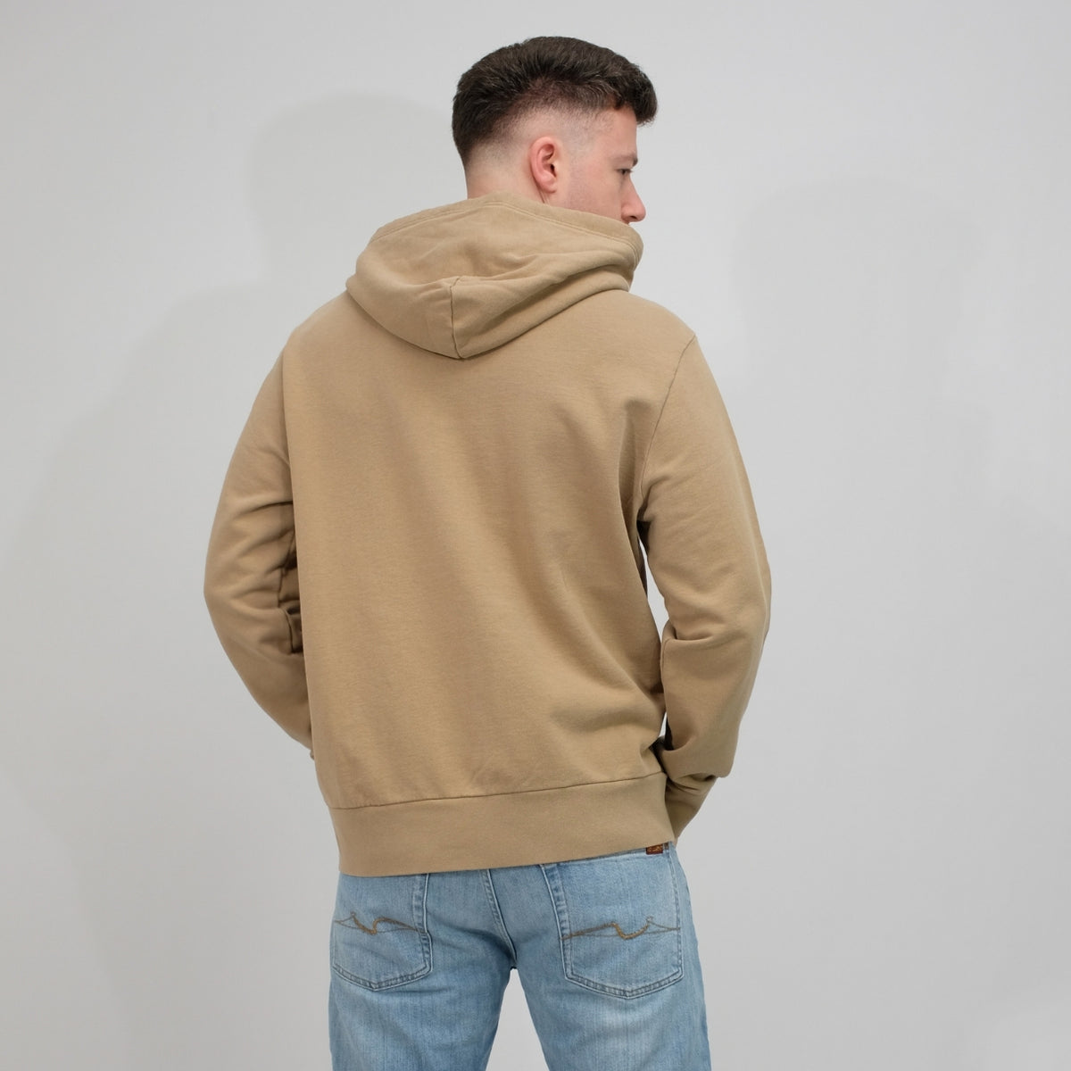 Ralph Lauren khaki hoodie met volledige rits, gedragen achteraanzicht uitsnede