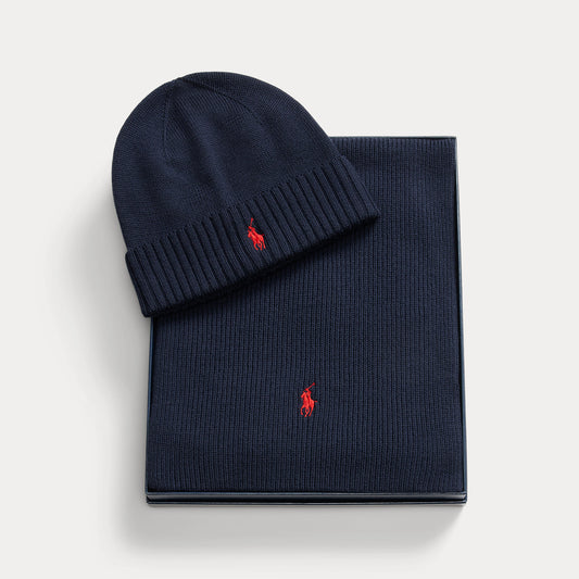 Ralph Lauren navy sjaal en muts met rood logo, opgevouwen overzicht