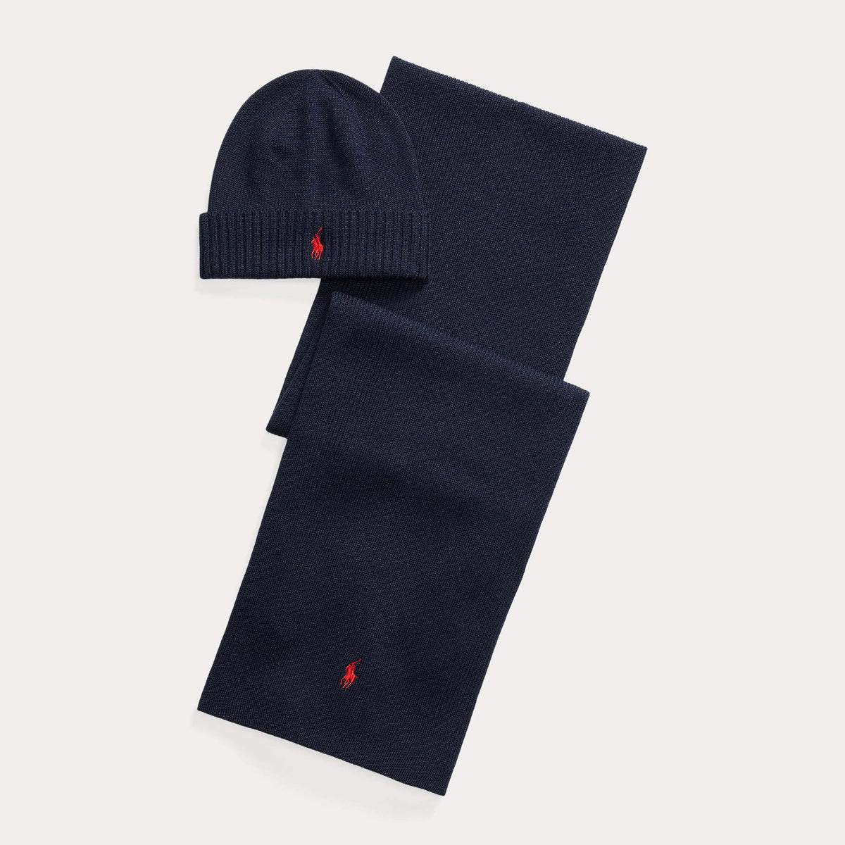 Ralph Lauren navy sjaal en muts met rood logo, volledig overzicht