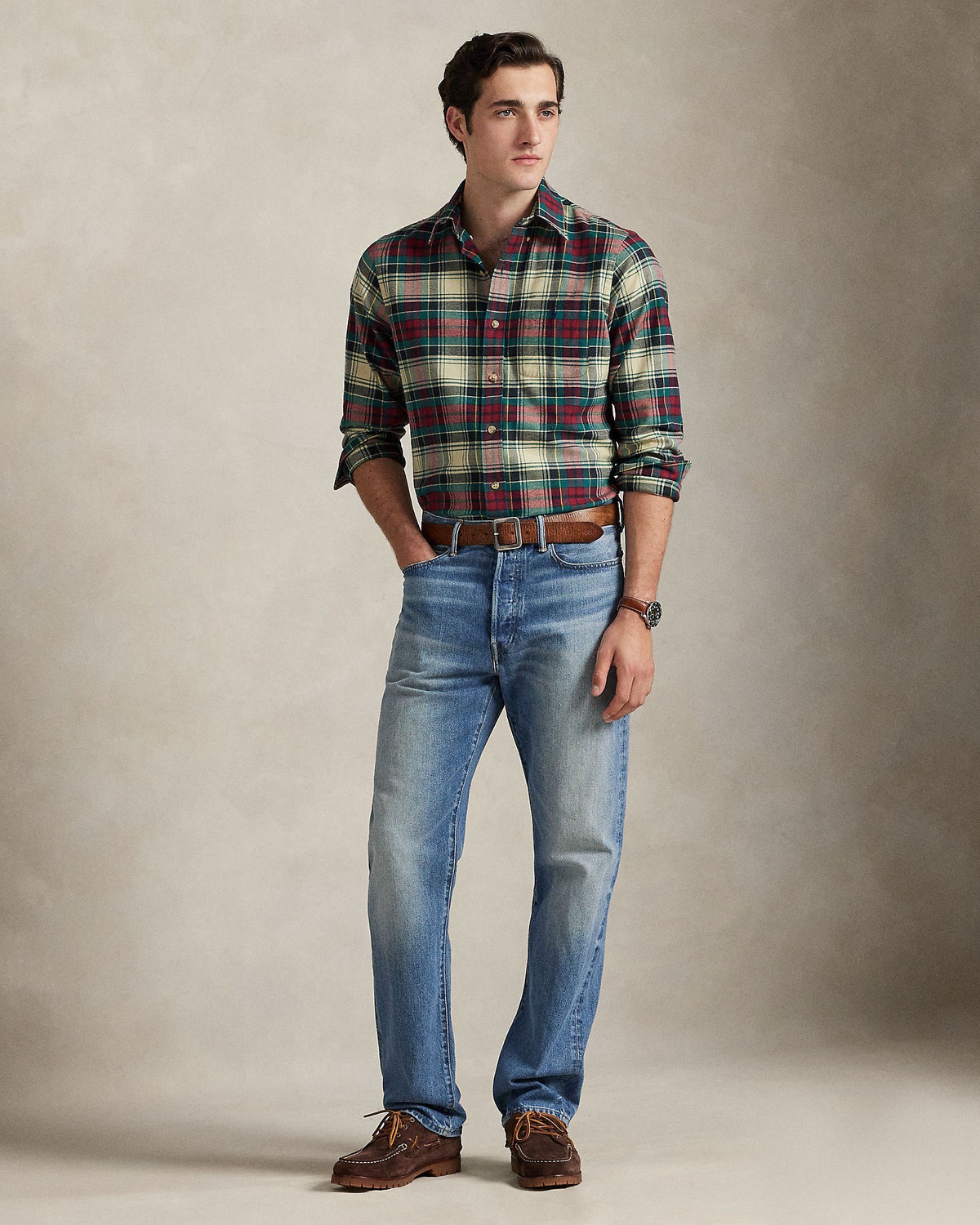 Ralph Lauren multicolour geruit hemd met rood, groen en crème, gedragen volledig vooraanzicht