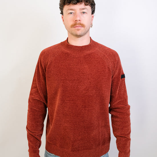 RRD Orange Velvet Roll Neck Pullover – vooraanzicht