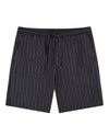 The GoodPeople Henry donkerblauwe gestreepte short, van voren