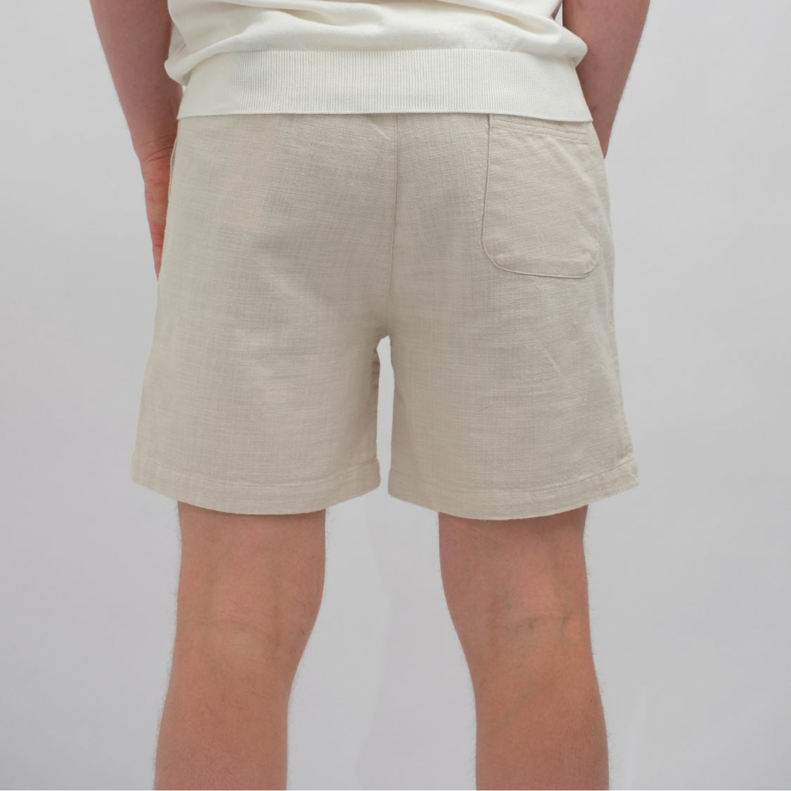 The GoodPeople Hox Cotton Relaxed Fit Shorts Stone – productbeeld 3