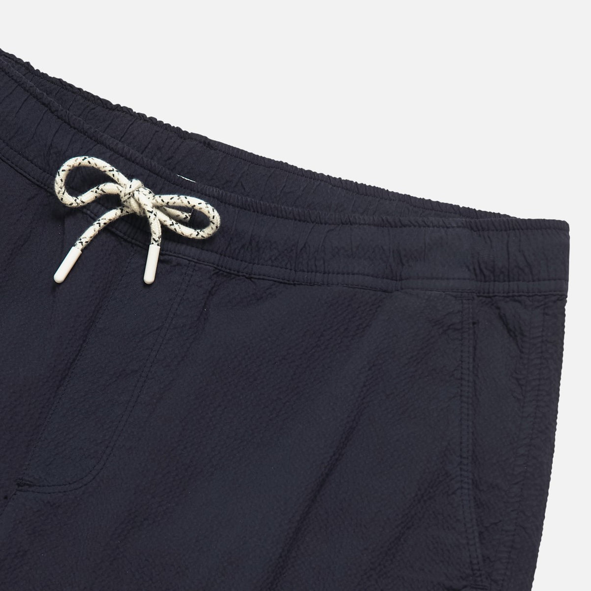 The GoodPeople Hyper Seersucker Shorts Navy – vooraanzicht