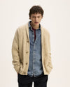 The GoodPeople Kardigan beige gemeleerd vest met sjaalkraag, gedragen, van voren