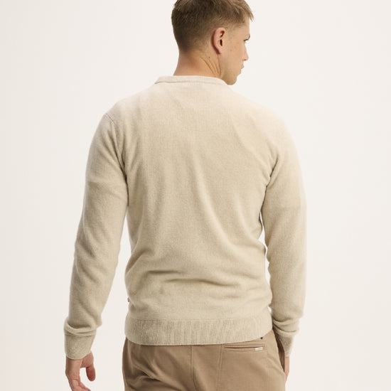 The GoodPeople Knox Merino Wool Pullover Off White Melange – productbeeld 3