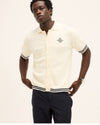 The GoodPeople Pshirt offwhite gebreid hemd met donkere bies, gedragen, van voren