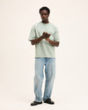 The GoodPeople Theo lichtgroen T-shirt, gedragen in een volledige combinatie