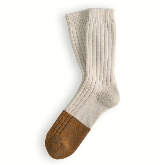 Thunders Love Marine White Camel sokken in ecru met camelkleurige tenen, als paar uitgelegd