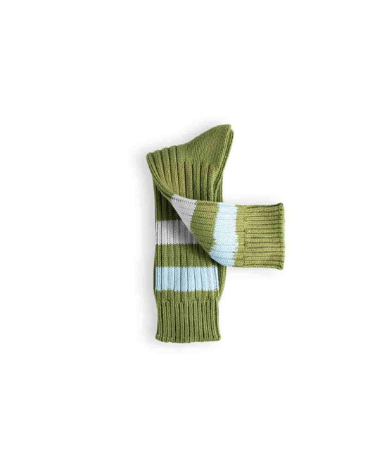 Thunders Love Urban Striped Green sokken gevouwen met de groene ribboord en lichte strepen zichtbaar