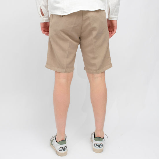 White Sand Robert Washed Cotton Shorts Beige – productbeeld 3