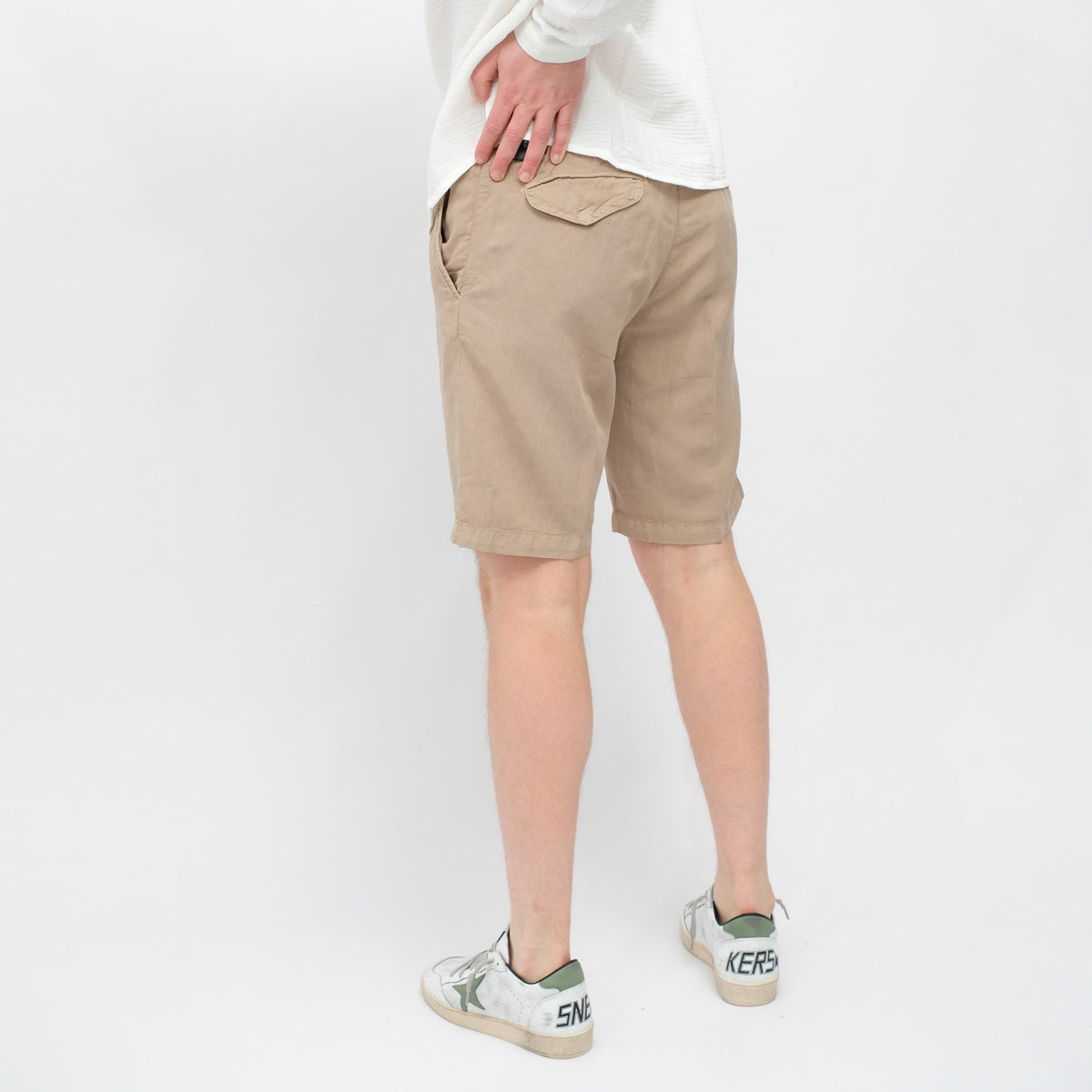 White Sand Robert Washed Cotton Shorts Beige – productbeeld 5